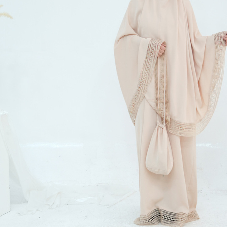 Muslim 4 Piece Set Women Skirt - Women Bags In Dubai 评论和价格
