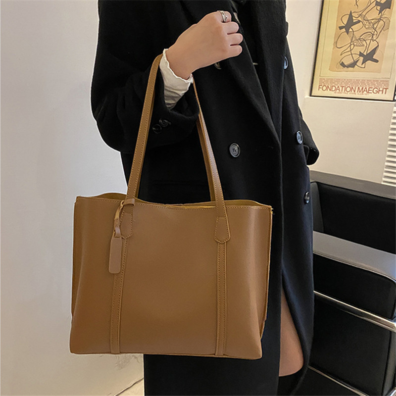 Classic Black Faux Leather Tot - Women Bags Aldo 评论和价格