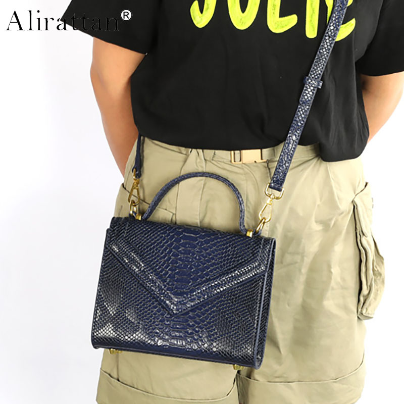 Dubai Women New Snake Pattern  - Women Bags In Dubai 评论和价格