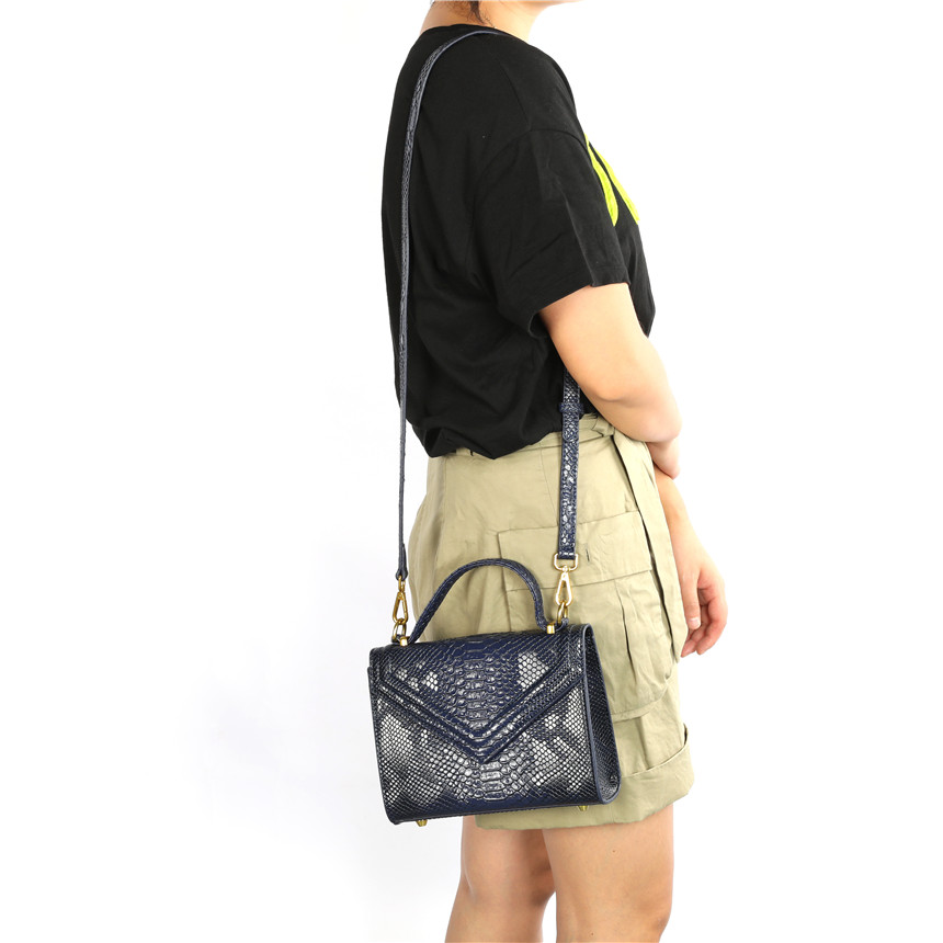 Dubai Women New Snake Pattern  - Women Bags In Dubai 评论和价格
