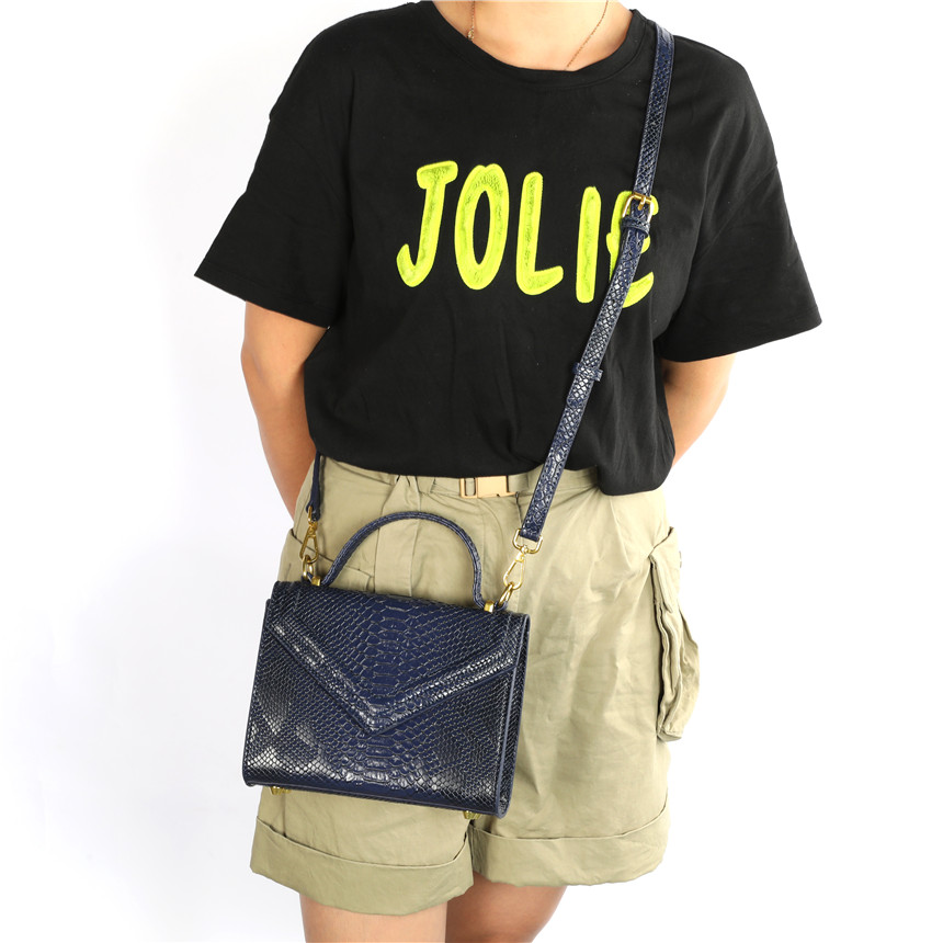 Dubai Women New Snake Pattern  - Women Bags In Dubai 评论和价格